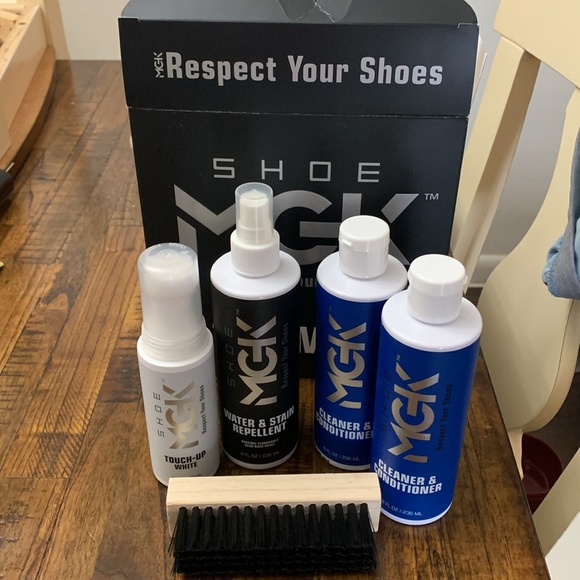 COPY - MGK “The MVP” shoe cleaner - Picture 3 of 3